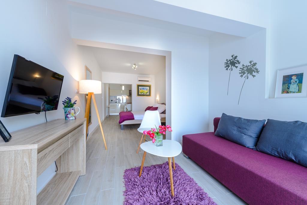 Tandem Apartments With Swimming Pool ซัฟทัท ภายนอก รูปภาพ