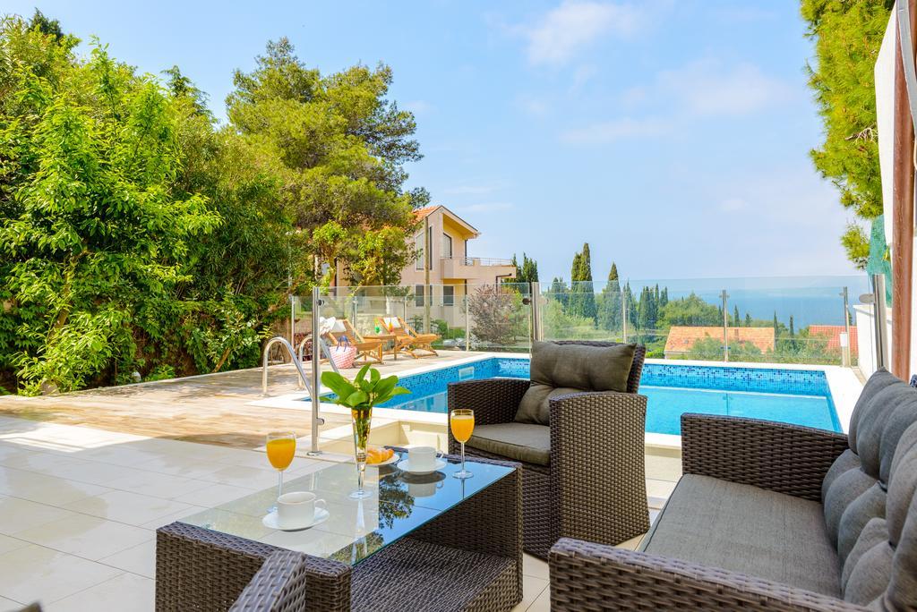 Tandem Apartments With Swimming Pool ซัฟทัท ภายนอก รูปภาพ